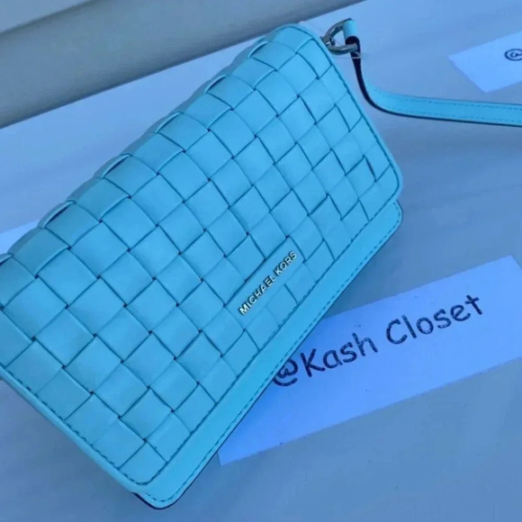 MICHAEL KORS PHONE CROSSBODY JET SET LEATHER WOVEN AQUA - Picture 1 of 14